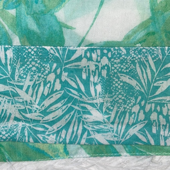 Christian Siriano Sleeveless Green Top With Plant Print Size Medium - Picture 8 of 8